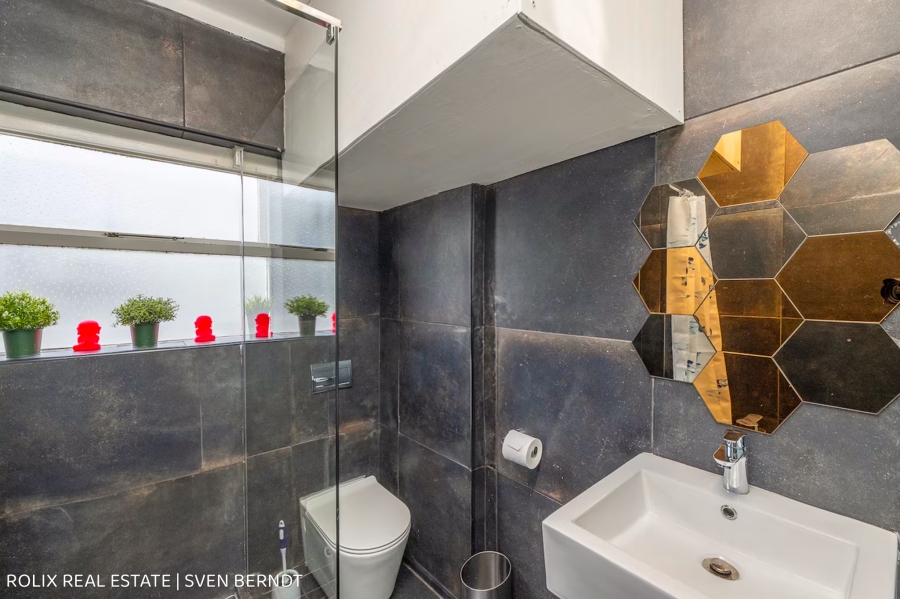 0 Bedroom Property for Sale in Oranjezicht Western Cape